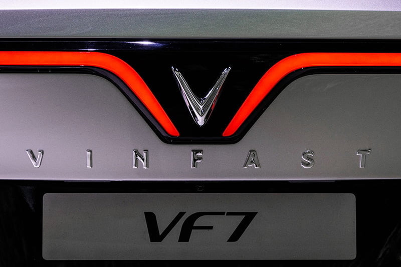 xe dien vinfast vf 7 2022 muaxegiatot vn 7 - Vinfast VF7