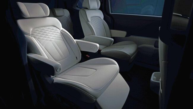 Đánh giá xe Hyundai Custin 2024 - MPV đa dụng cao cấp